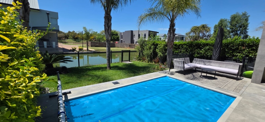 To Let 3 Bedroom Property for Rent in The Islands Estates North West